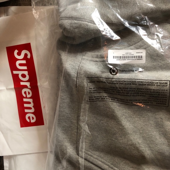 Supreme RED LOGO Chenille Hoodie SS ‘19 - Picture 3 of 5